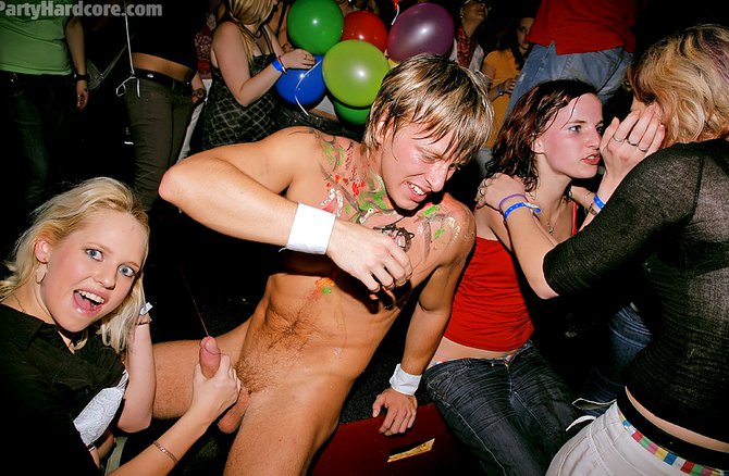 Пьяные фотки с секс вечеринки - самые горячие