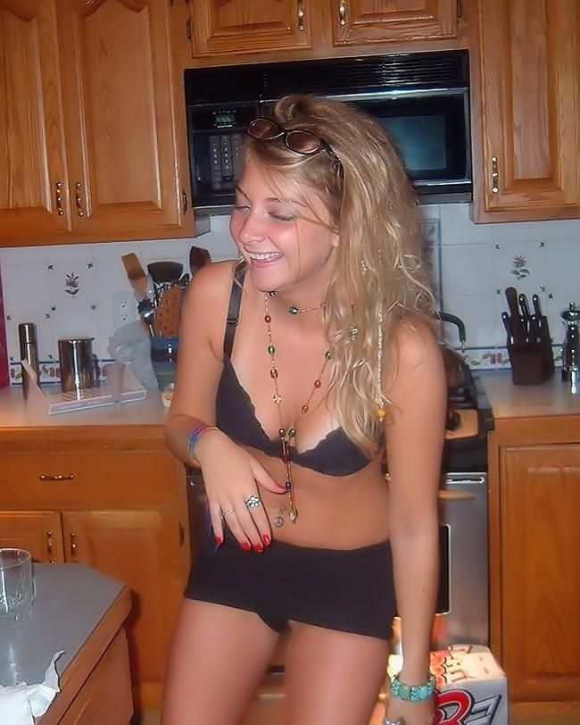 Пьяные девушки перевели девичник в настоящий разврат порно фото